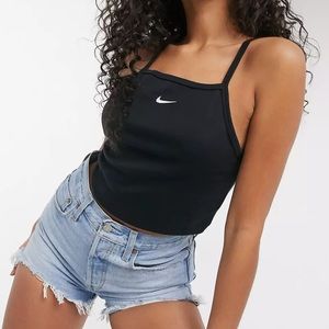 Nike Cropped Tank